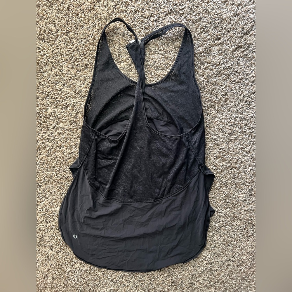 Lululemon black yoga tank 6